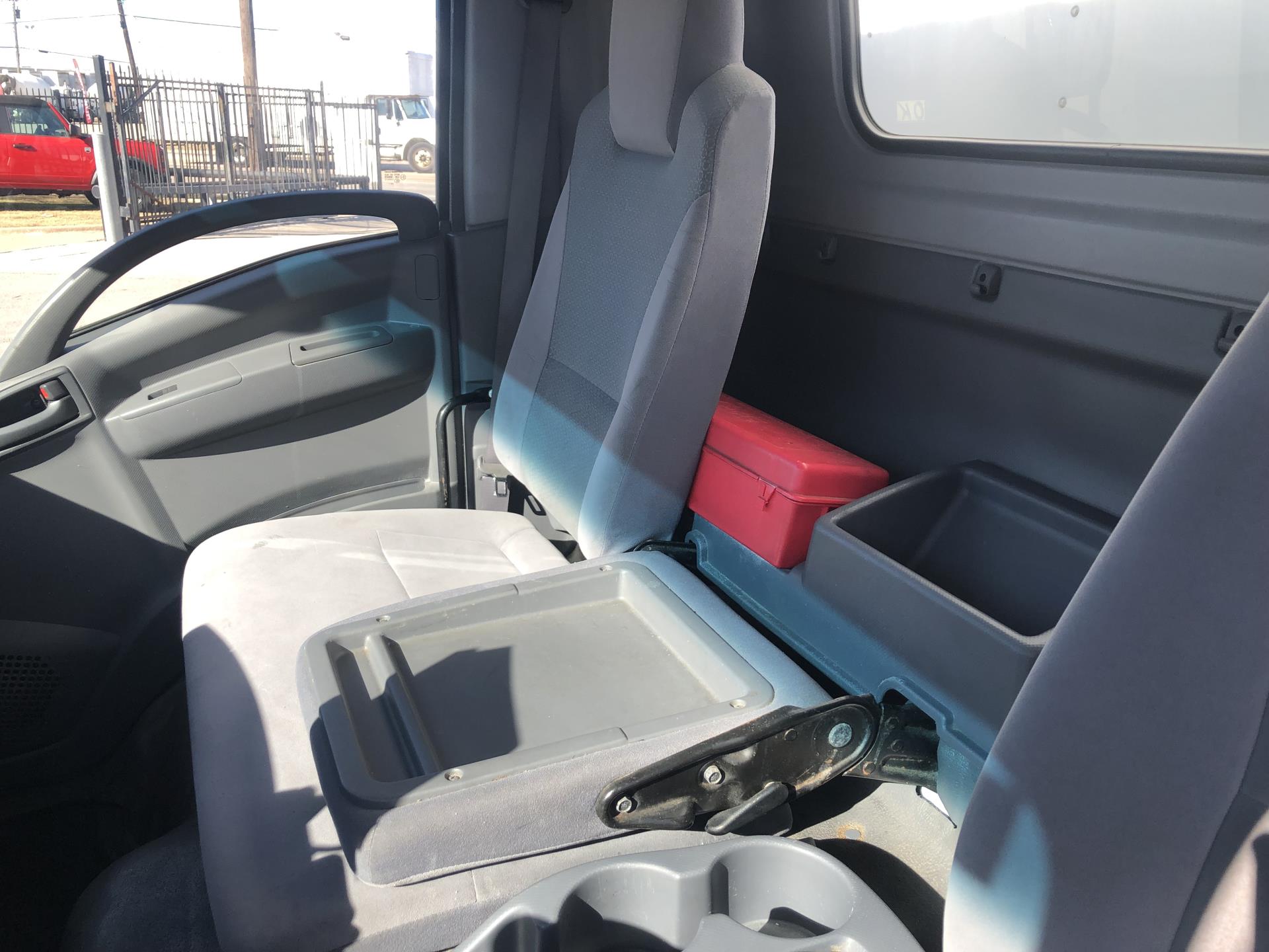 Used 2018 Isuzu NQR Regular Cab 4x2, Box Truck for sale #924540 - photo 8