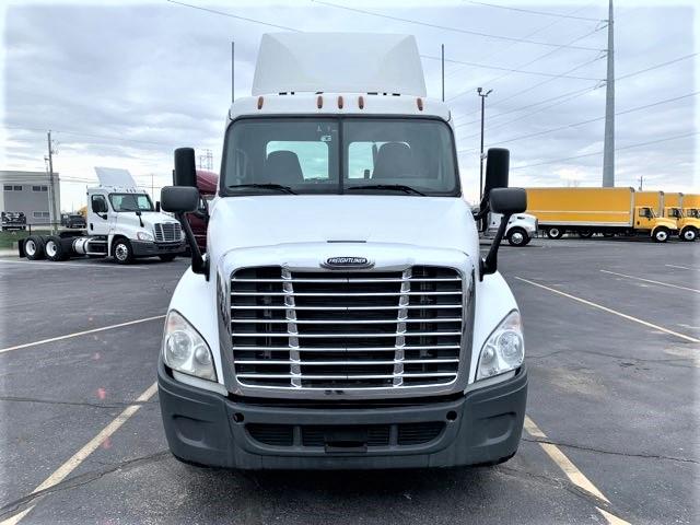 2017 Freightliner Cascadia-0