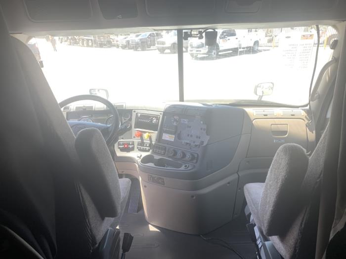2018 Freightliner Cascadia-0