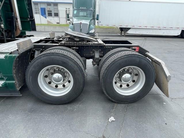 2019 Volvo VNL64T860-0