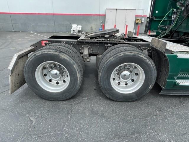2019 Volvo VNL64T860-0
