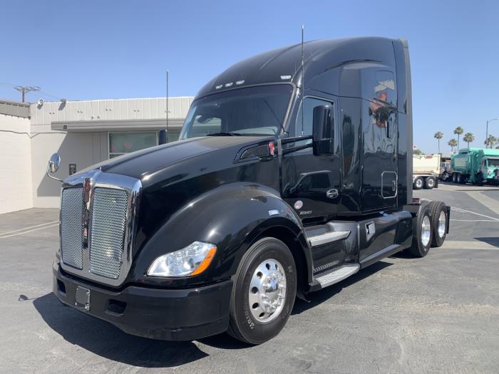 2018 Kenworth T680-0