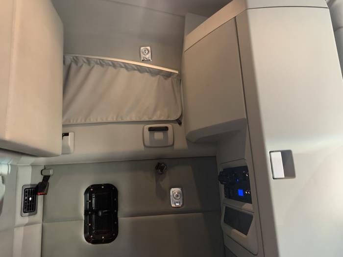 2020 Kenworth T680-0