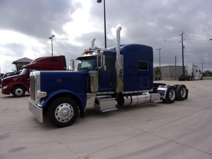 2019 Peterbilt 389-0