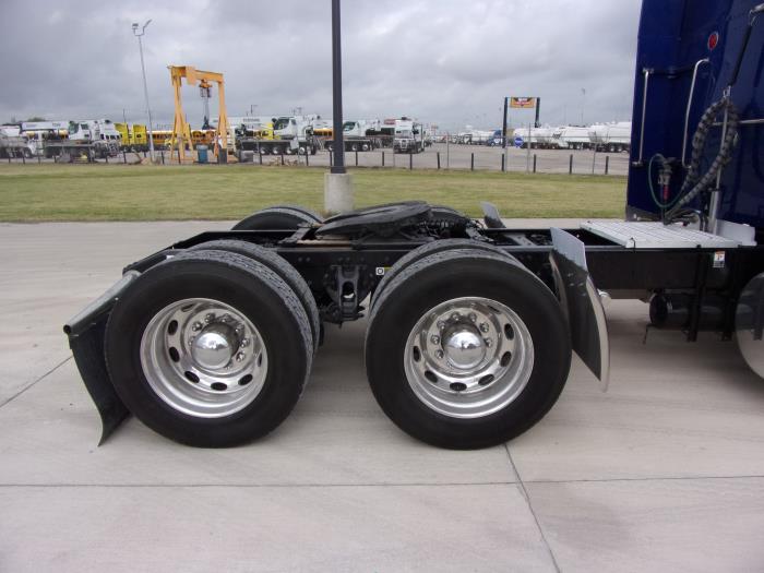 2019 Peterbilt 389-0