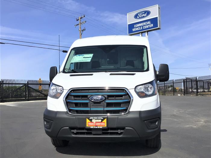 2022 Ford E-Transit-0