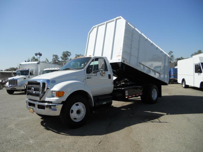 2015 Ford F-750-1