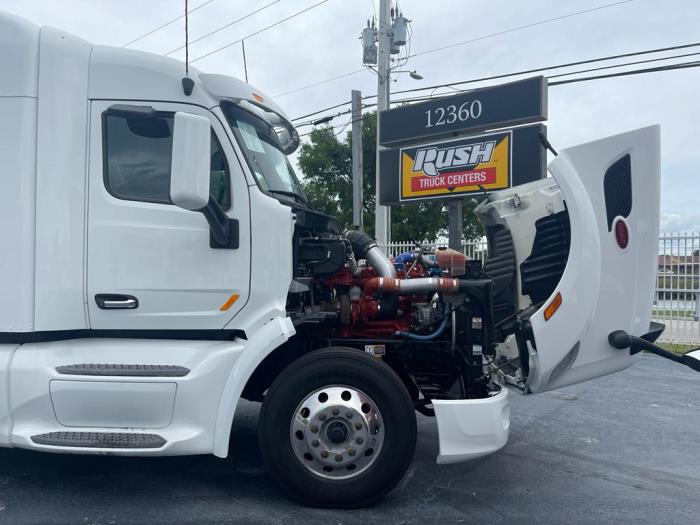 2019 Peterbilt 579-0