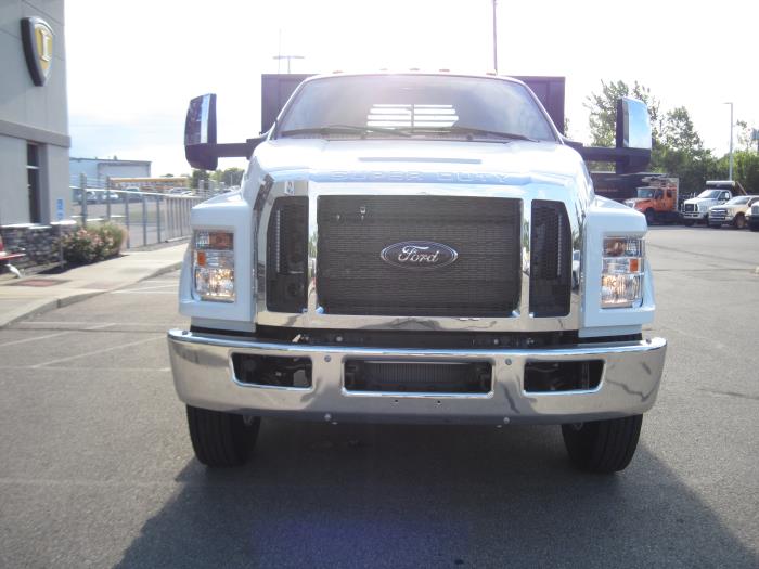 2023 Ford F-750-3