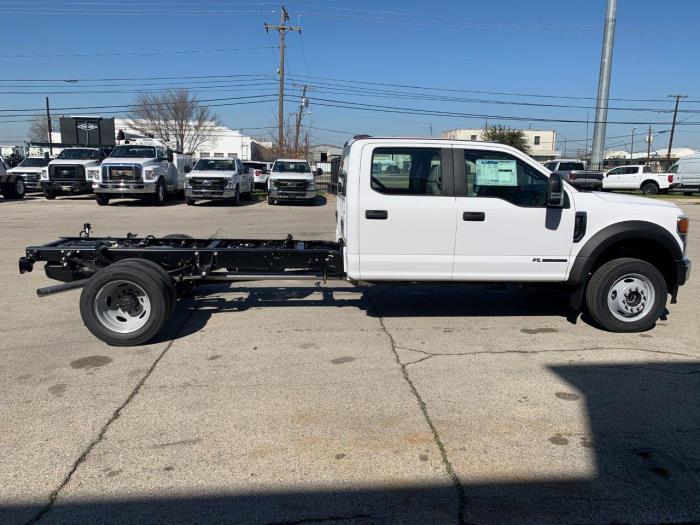 2022 Ford F-550-0