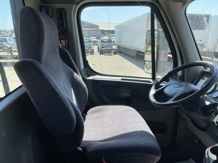 2018 Freightliner Cascadia-0