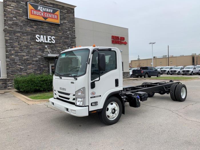 2023 Isuzu NRR-0
