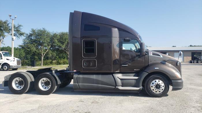 2015 Kenworth T680-0
