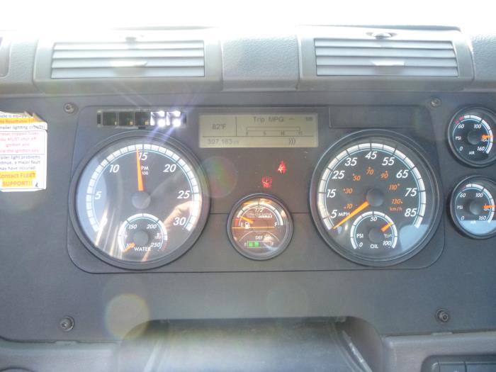 2017 Freightliner Cascadia-0
