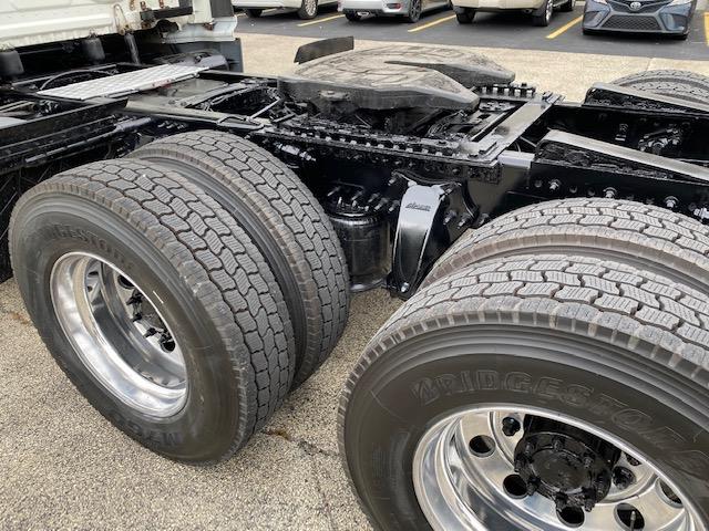 2017 Freightliner Cascadia-0