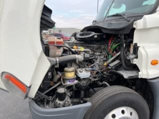 2017 Freightliner Cascadia-0