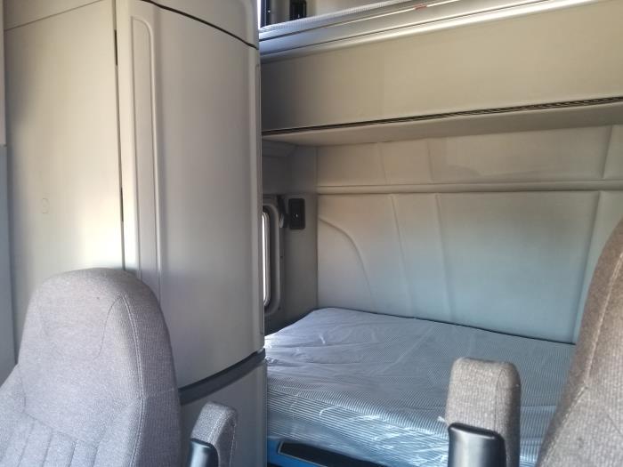2019 Peterbilt 579-0