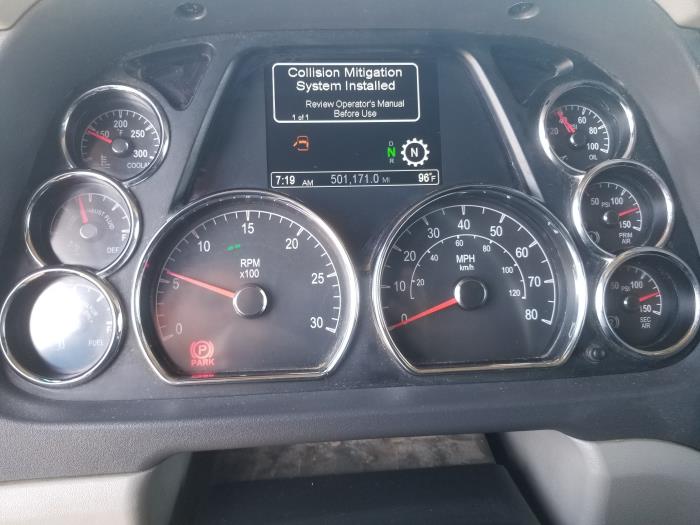 2019 Peterbilt 579-0
