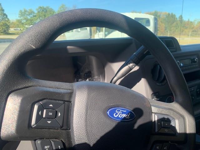 2022 Ford E-450-0