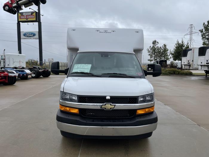 2022 Chevrolet C-3500-0
