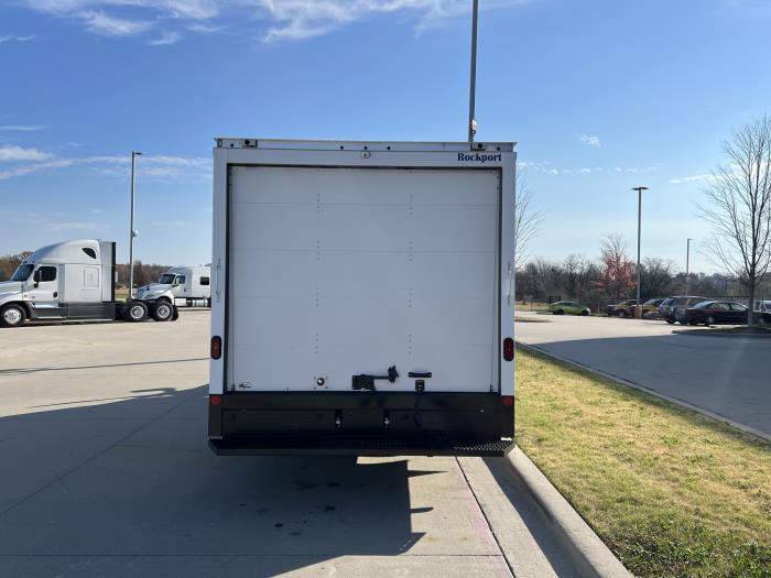 2022 Chevrolet C-3500-0