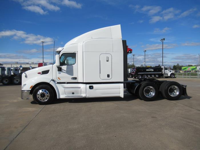 2019 Peterbilt 579-0
