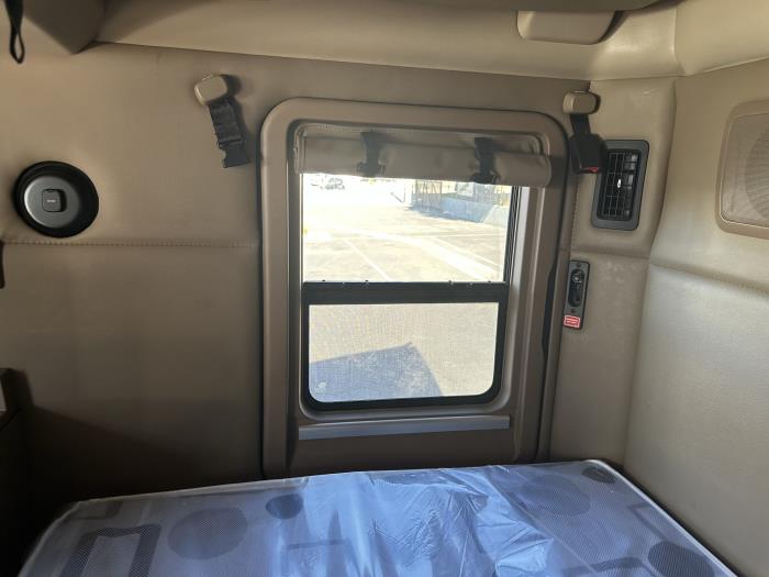 2018 Kenworth T680-0