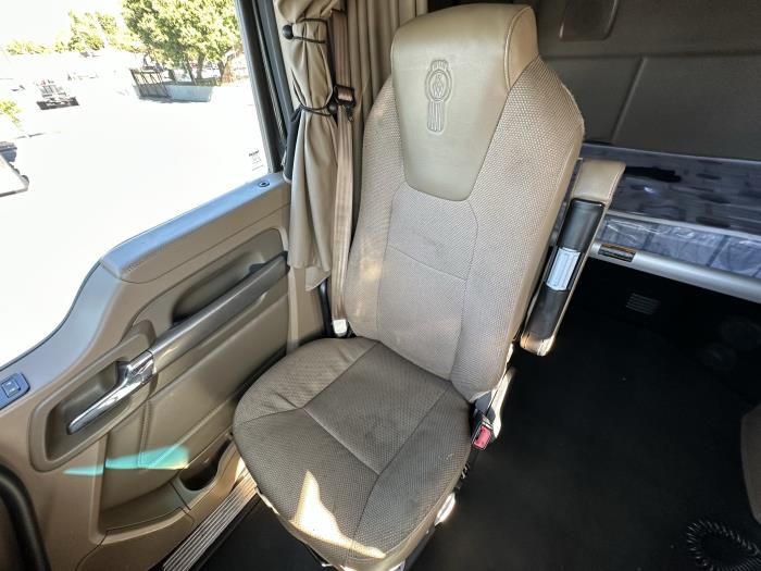 2018 Kenworth T680-0