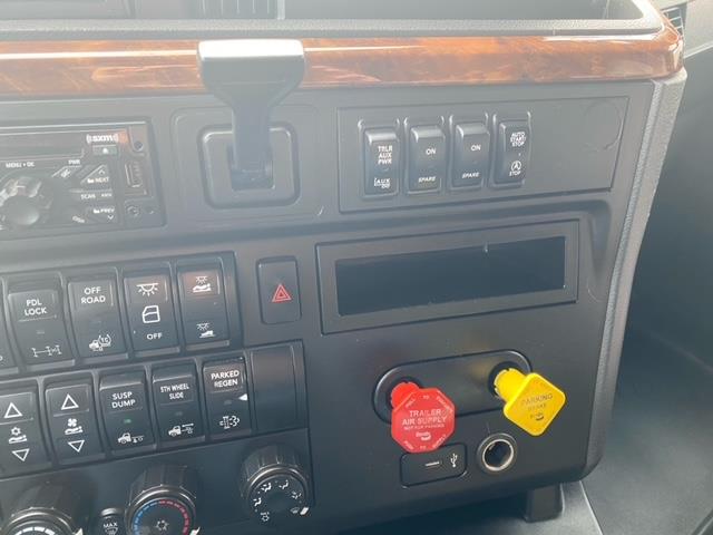 2018 International LT625-0