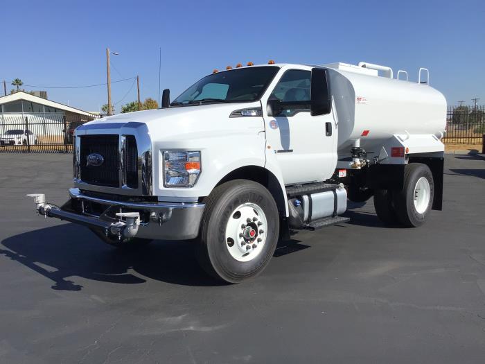 2023 Ford F-750-2