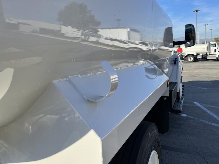 2023 Ford F-750-0