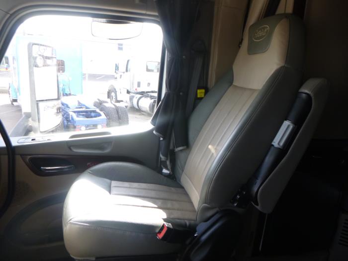 2018 Peterbilt 579-0
