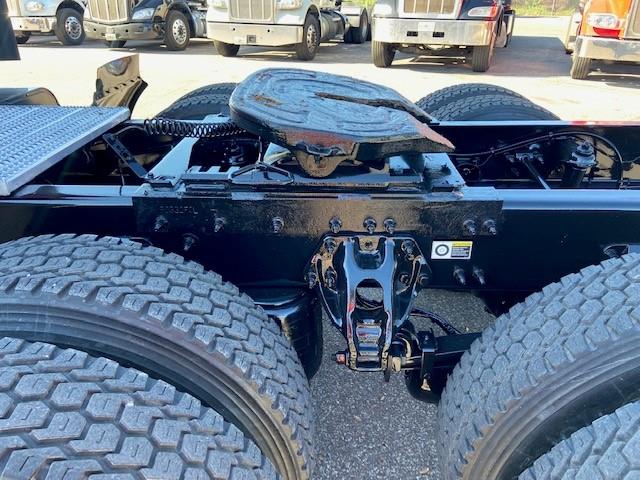 2021 Peterbilt 579-0
