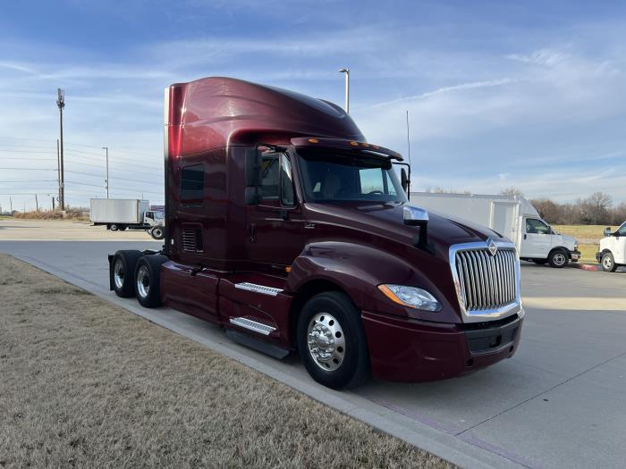 2018 International LT625-0
