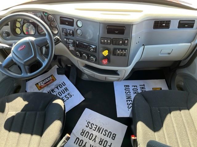 2021 Peterbilt 579-0