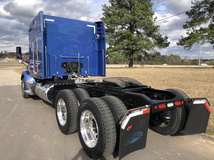 2018 Peterbilt 579-0