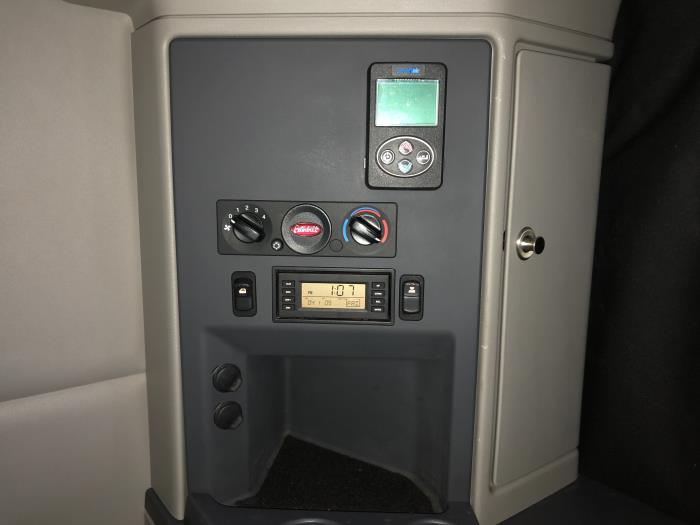 2018 Peterbilt 579-0