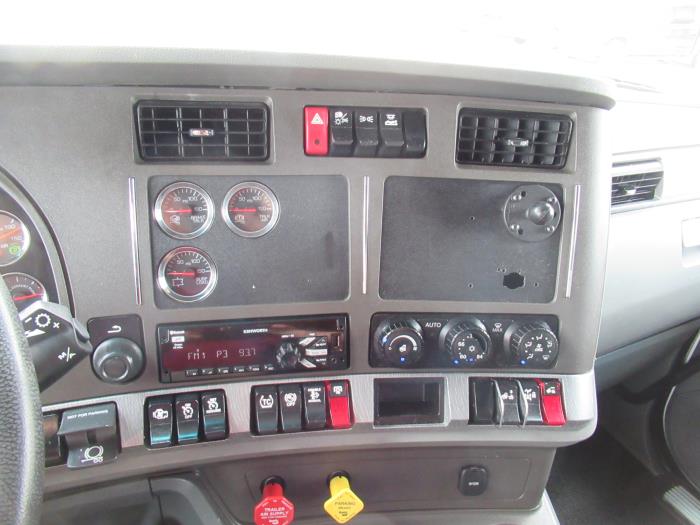 2019 Kenworth T680-0