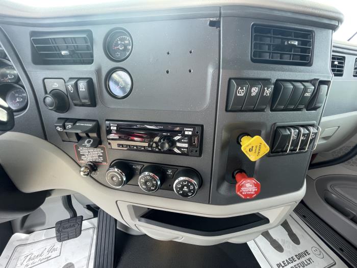 2021 Peterbilt 579-0