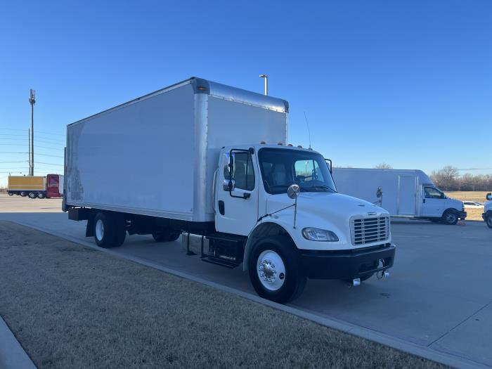 2016 Freightliner Business Class M2 106-0