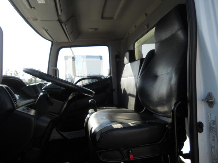 2016 Hino 268A-0