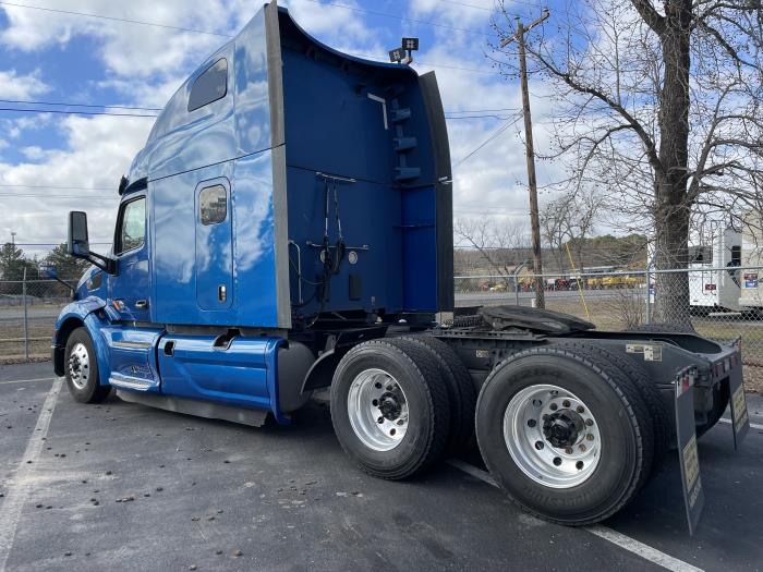 2019 Peterbilt 579-0