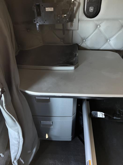 2019 Kenworth T680-0