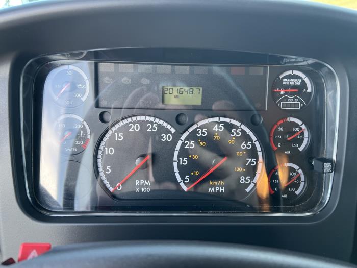 2016 Freightliner Business Class M2 106-0