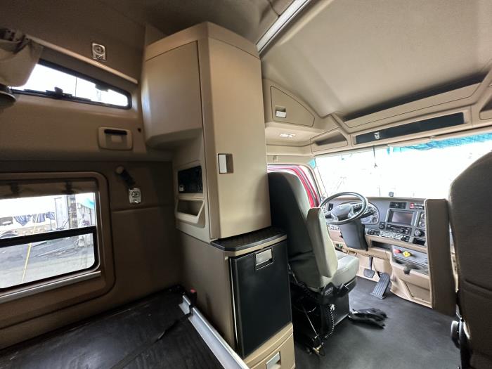 2018 Kenworth T680-0
