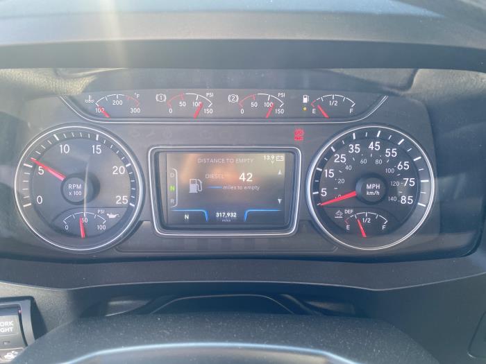2019 International LT625-0