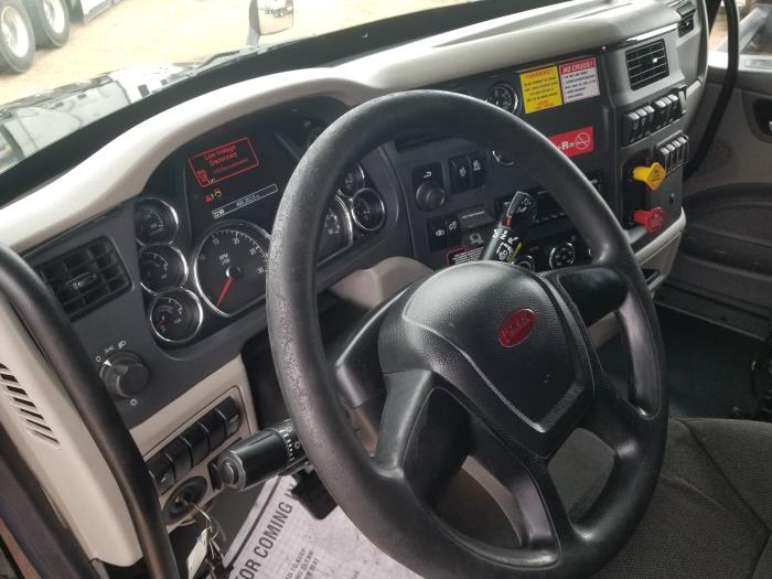 2020 Peterbilt 579-0