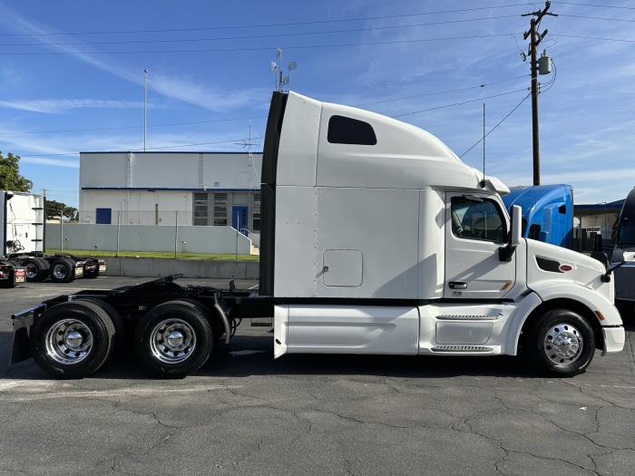 2019 Peterbilt 579-0