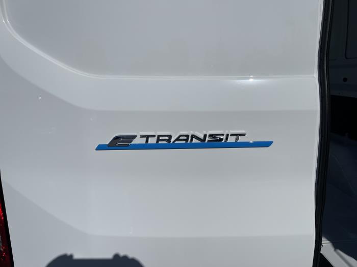 2023 Ford E-Transit-0