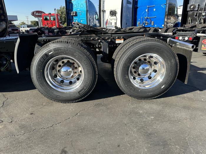 2018 Freightliner Cascadia-0
